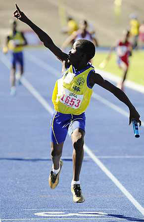 Mario Heslop of Vaz anchorng His team to victory in 4x100 Meters Class 1 Boys' on the Final Day of the JISA/Bigga Prep Schools Champs at the National Stadium on Saturday June 18, 2011.  - Ricardo Makyn/Staff Photographer